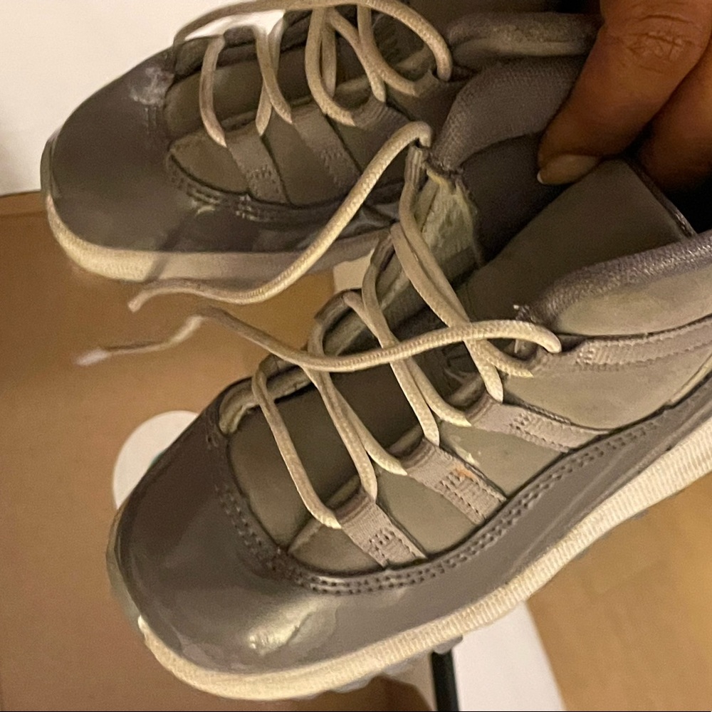 Jordan 11 toddler